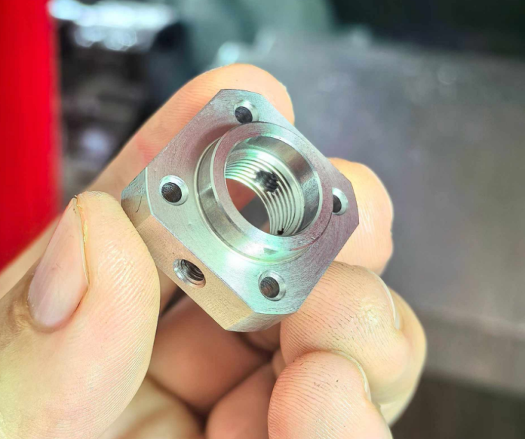 車銑復(fù)合經(jīng)典產(chǎn)品實物拍攝